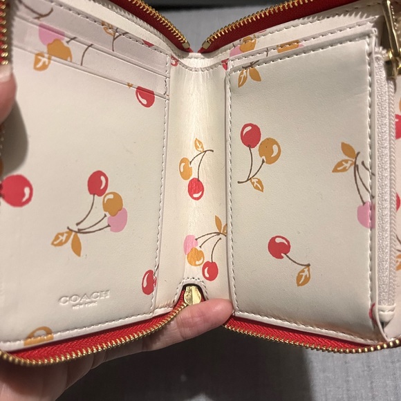 Coach wallet - Picture 3 of 7